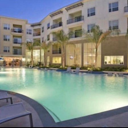 Luxury Corporate Apartment Rental ヒューストン エクステリア 写真